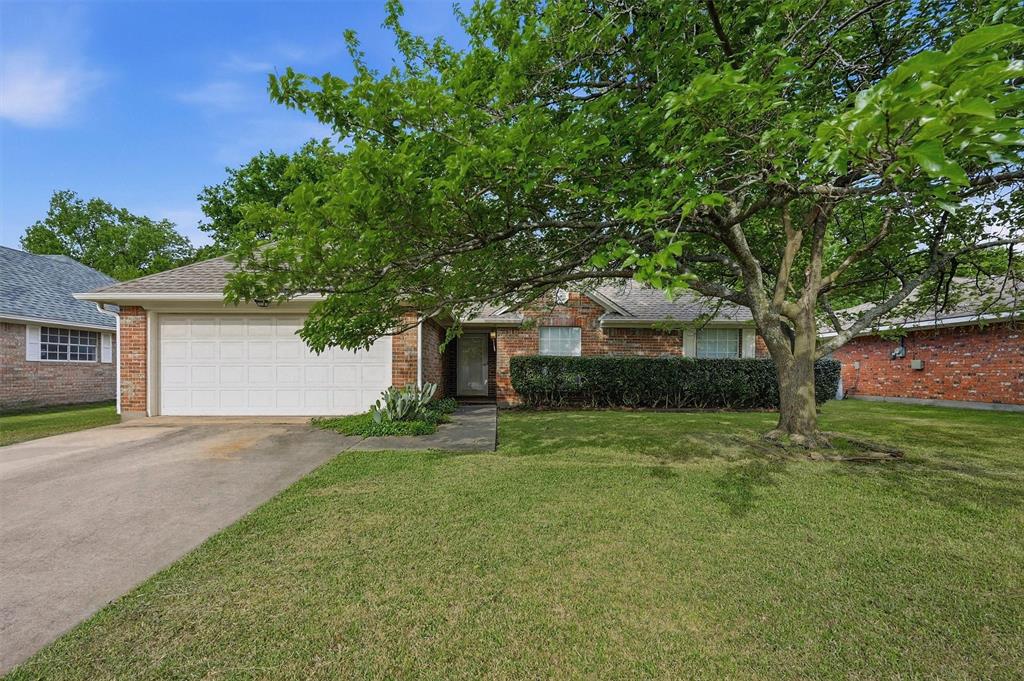 742 S Valentine Drive