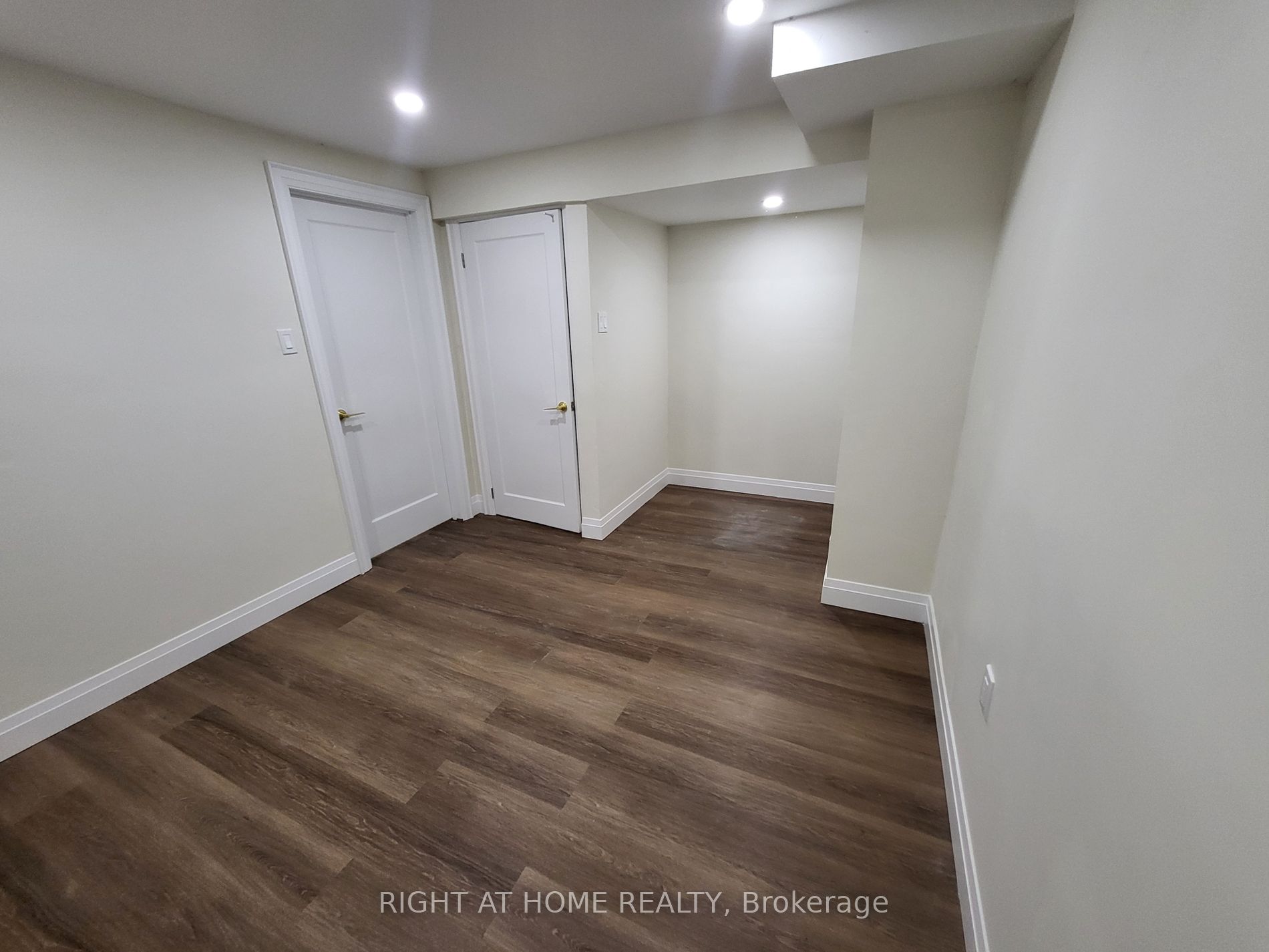 247 Hickling Tr