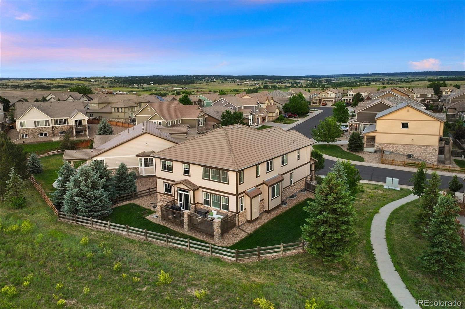 8015 Grady Circle