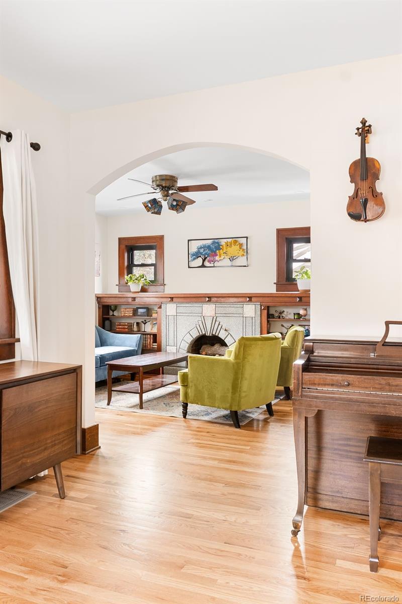 1959 S Washington Street