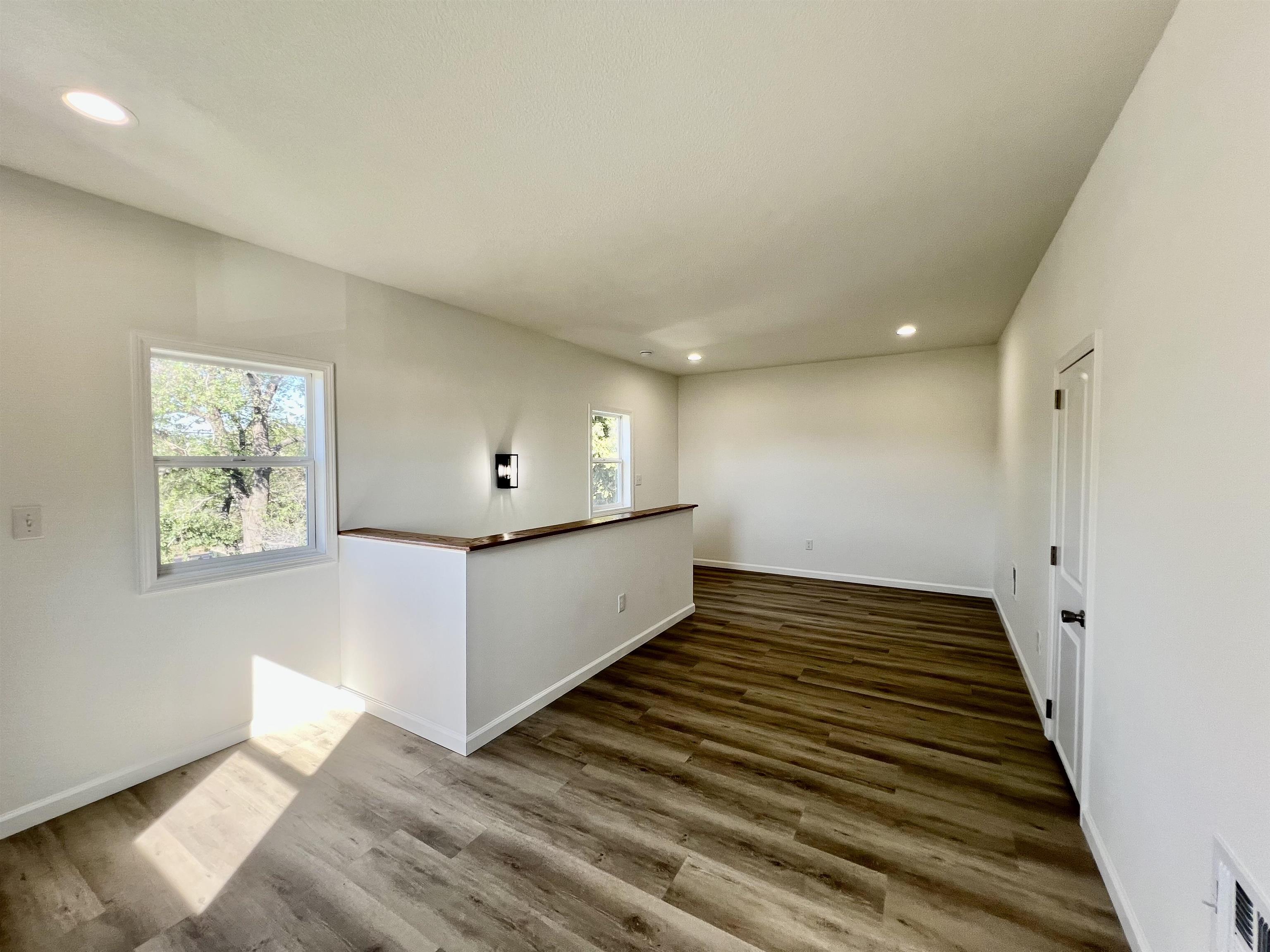 829 S Summit