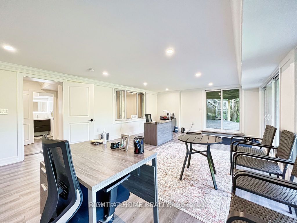 28 Bayview Park Lane