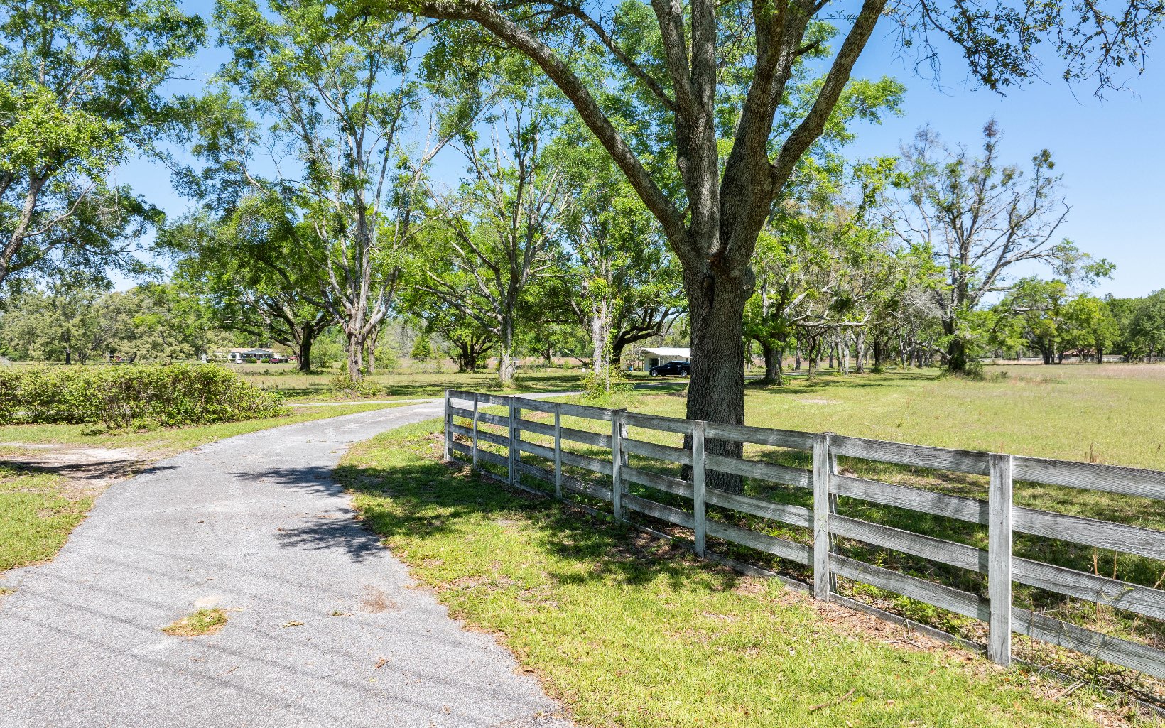 444-1 SE Bisbee Loop