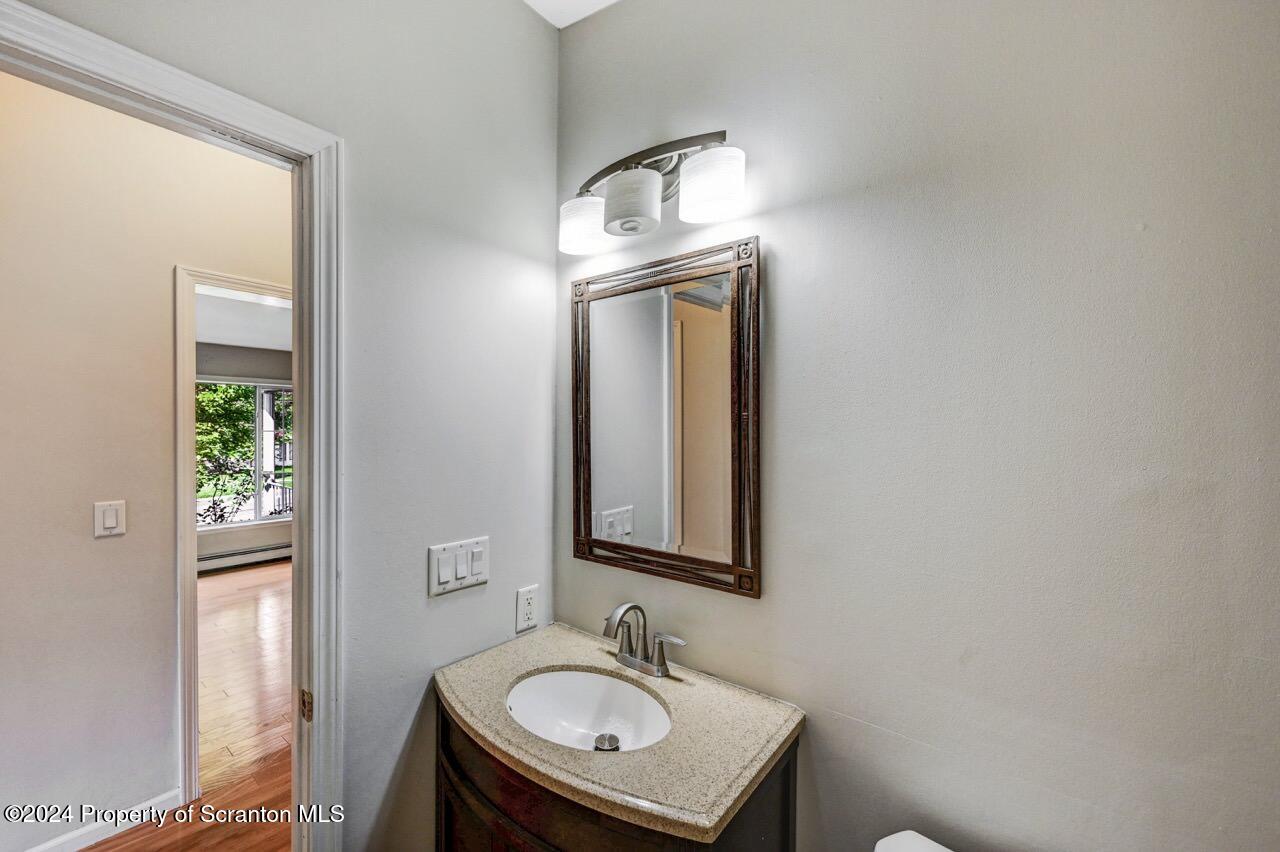 304 S Abington Road