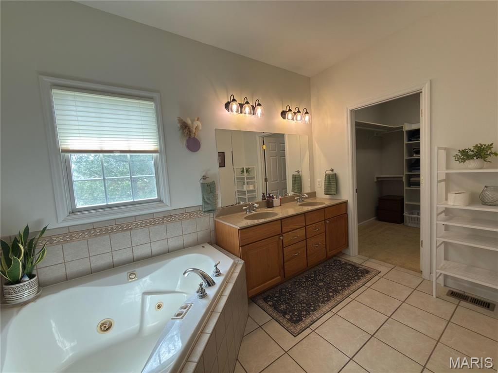 3501 N 72nd