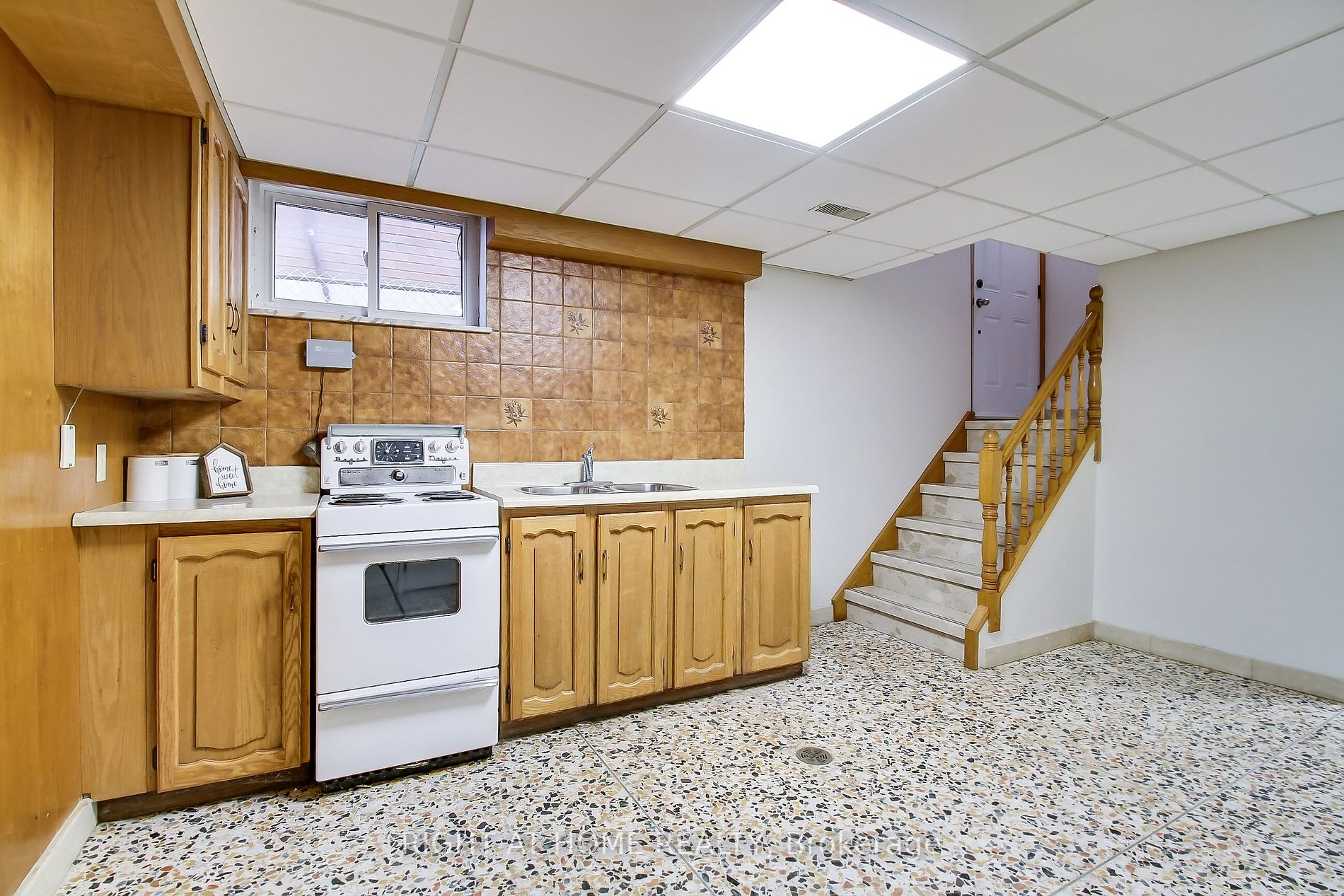 14 Cobb Ave