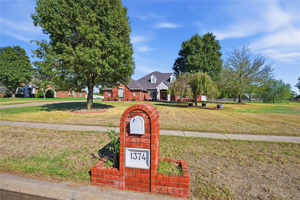 1374 Hidden Valley Lane