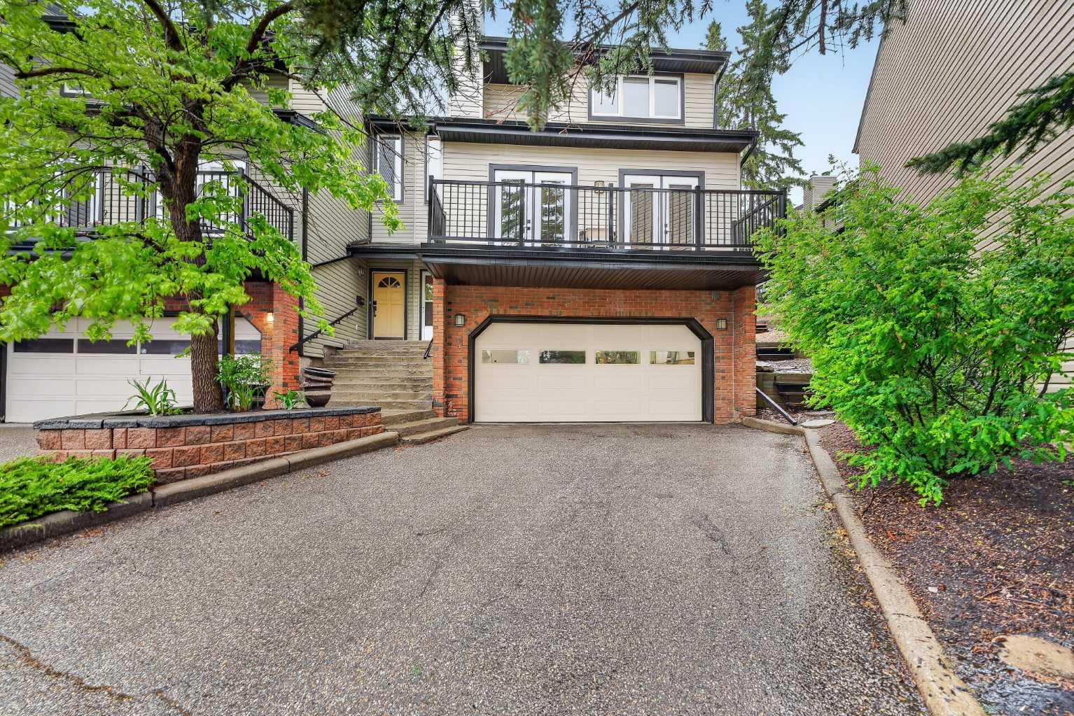 448 Strathcona Drive SW 4
