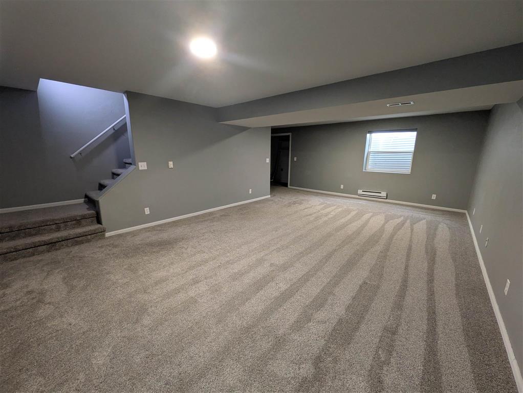 691 Oakwood Dr
