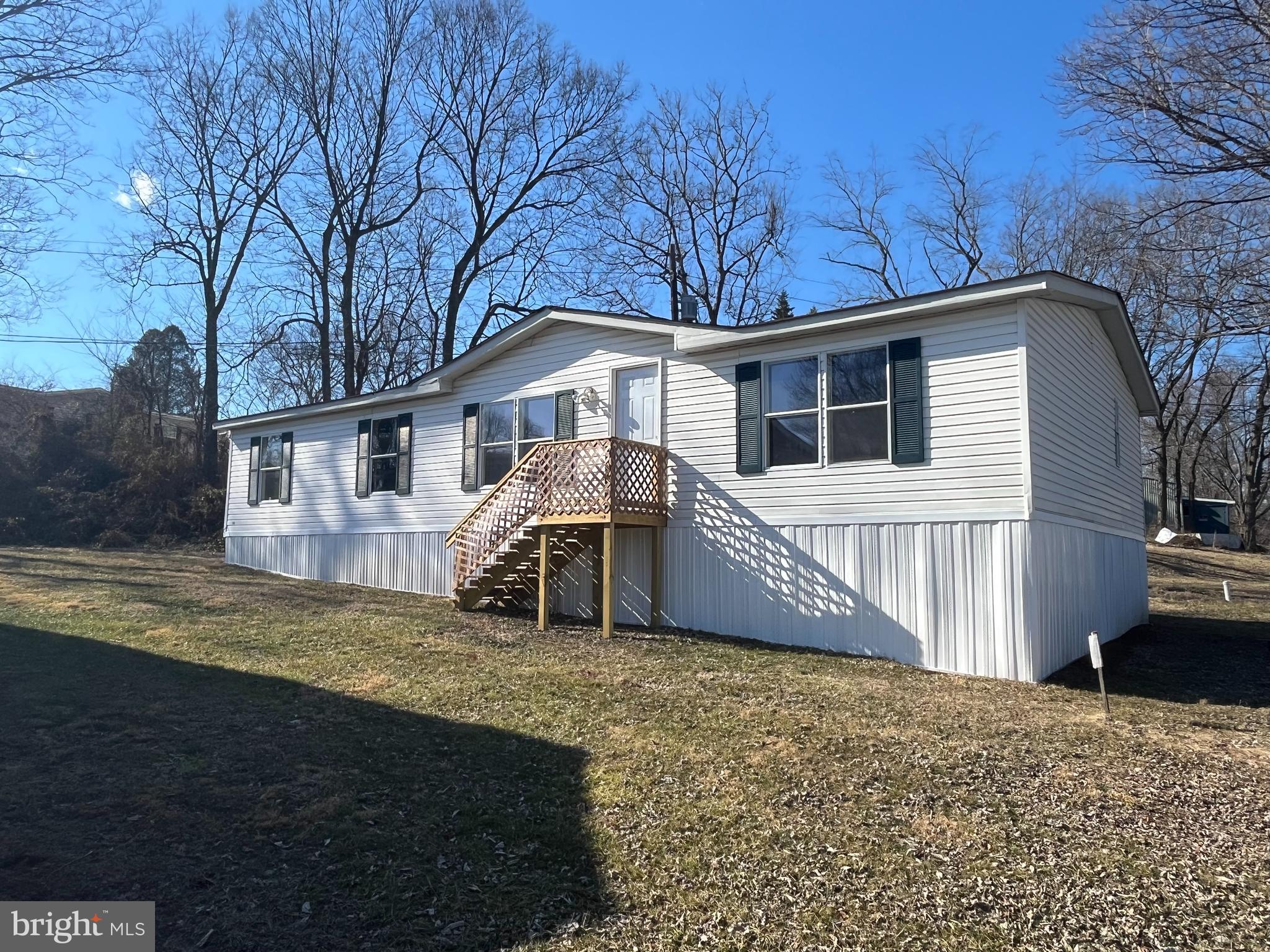 68 Gail Dr  