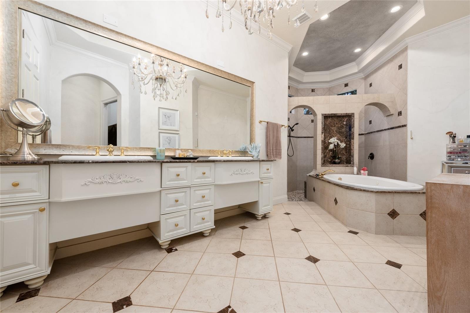 6221 Blakeford Drive