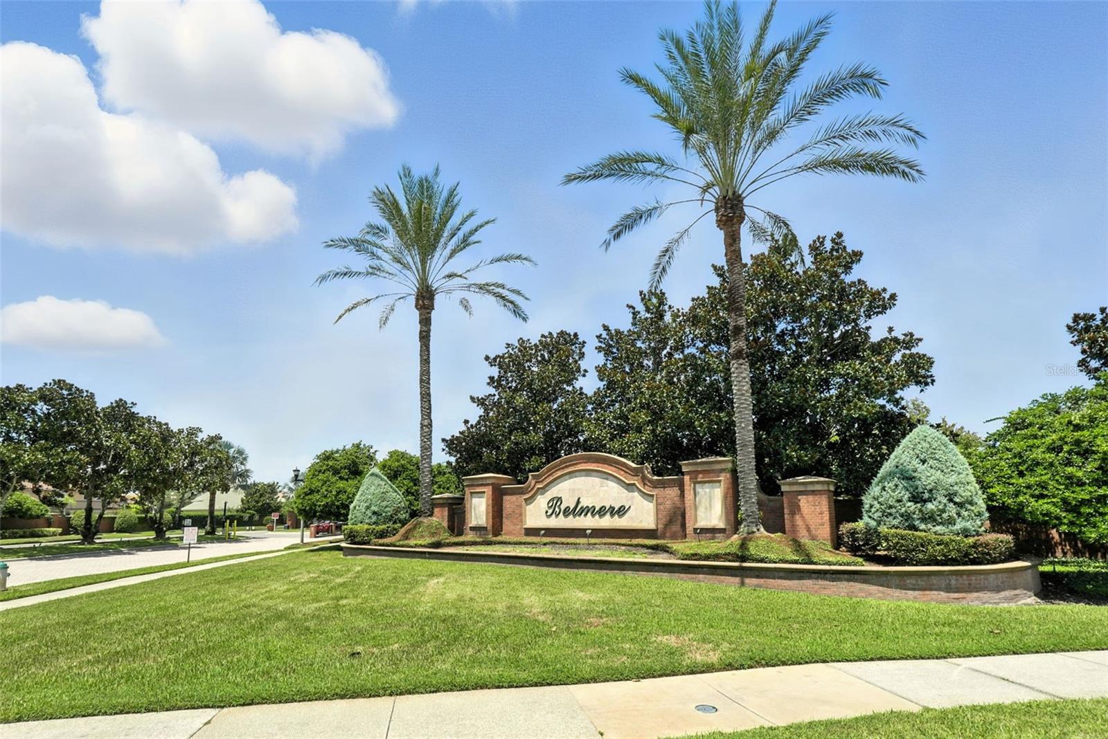 910 Lascala Drive