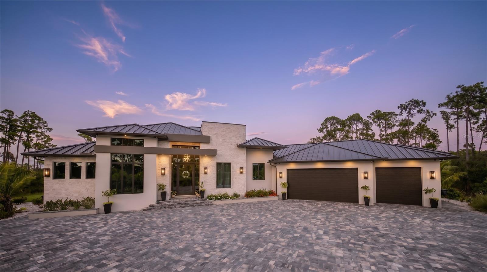 9240 Falcon Court