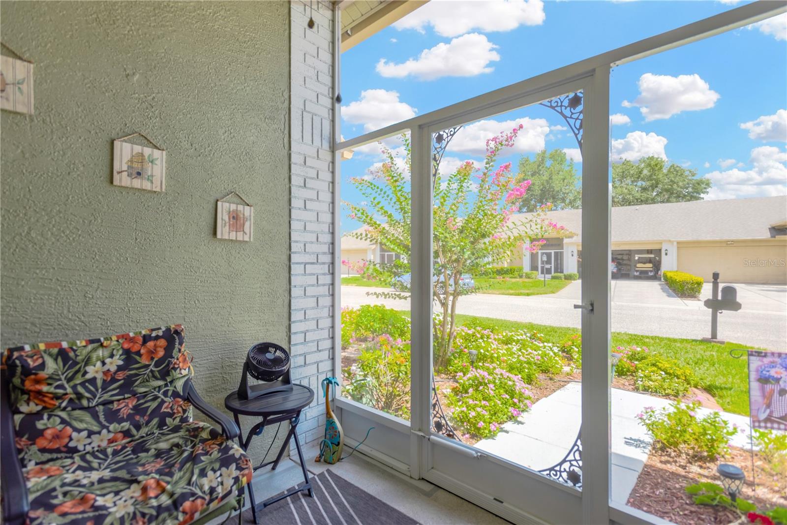 11148 Hollander Avenue