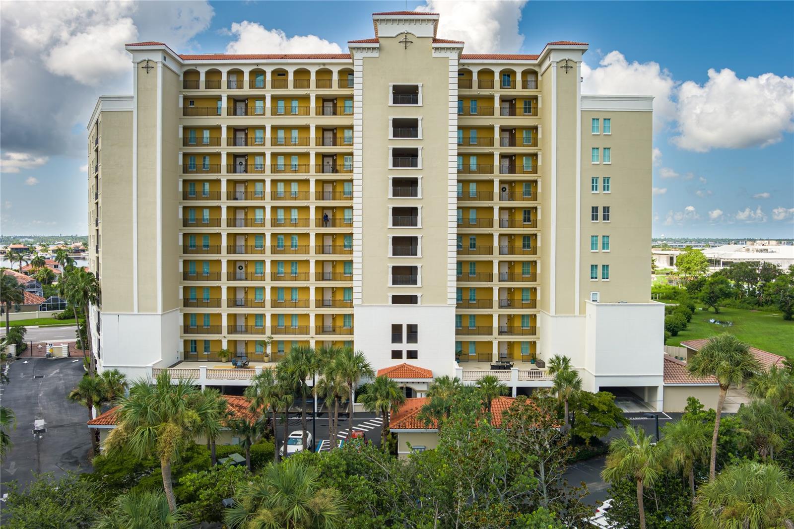 501 Haben Boulevard 605