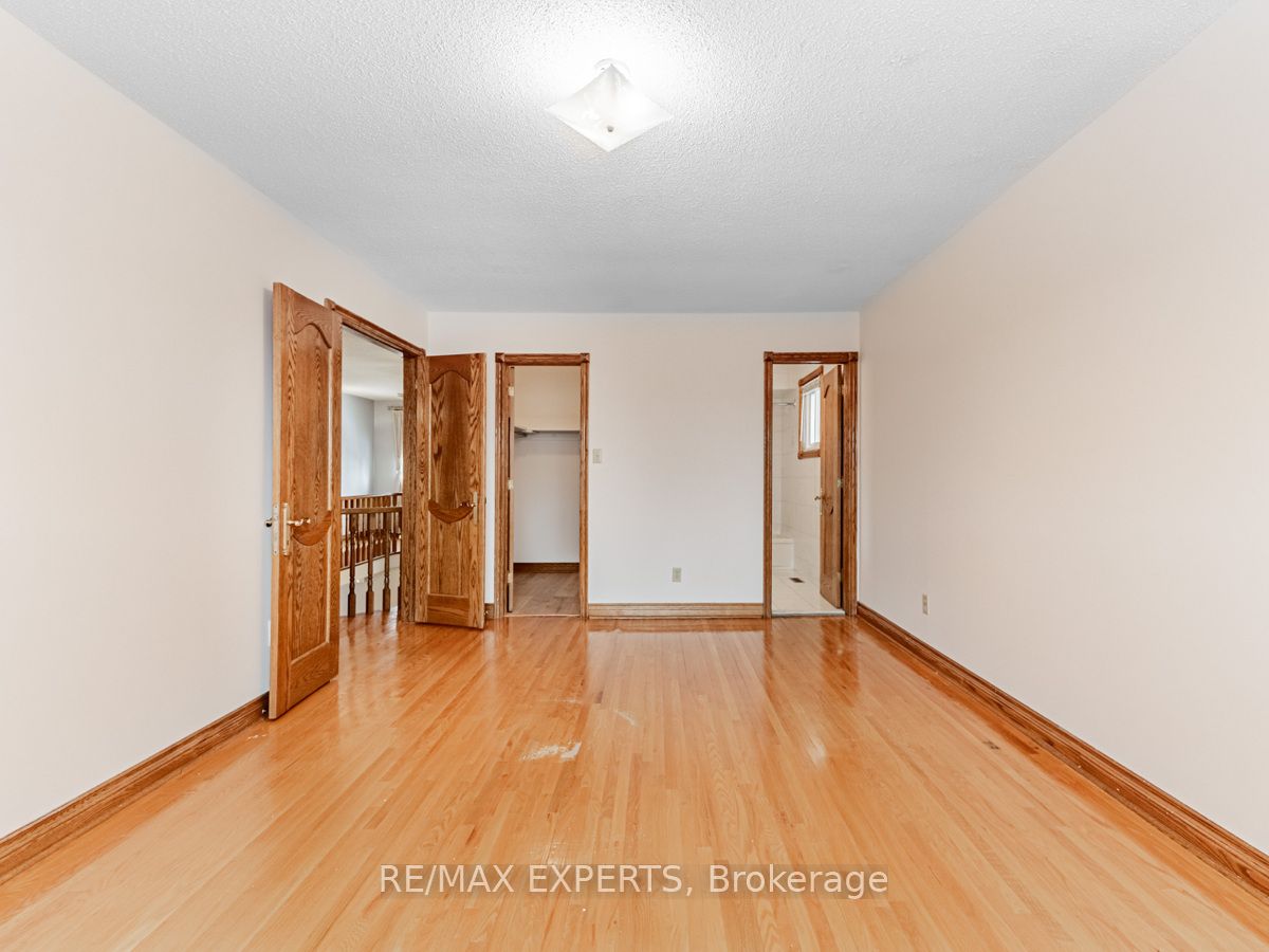 12 Arrowhead Dr