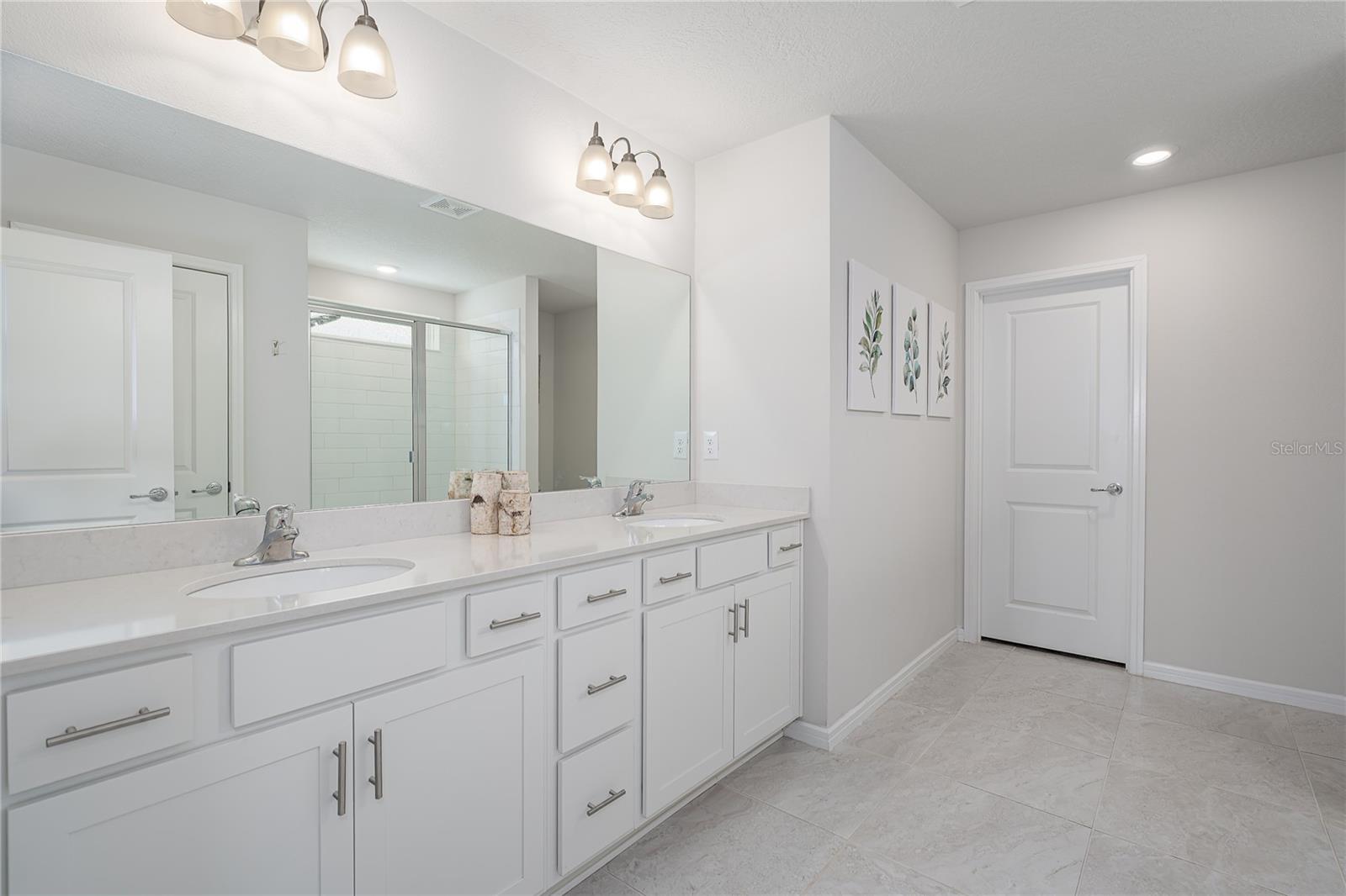 9148 Royal River Circle