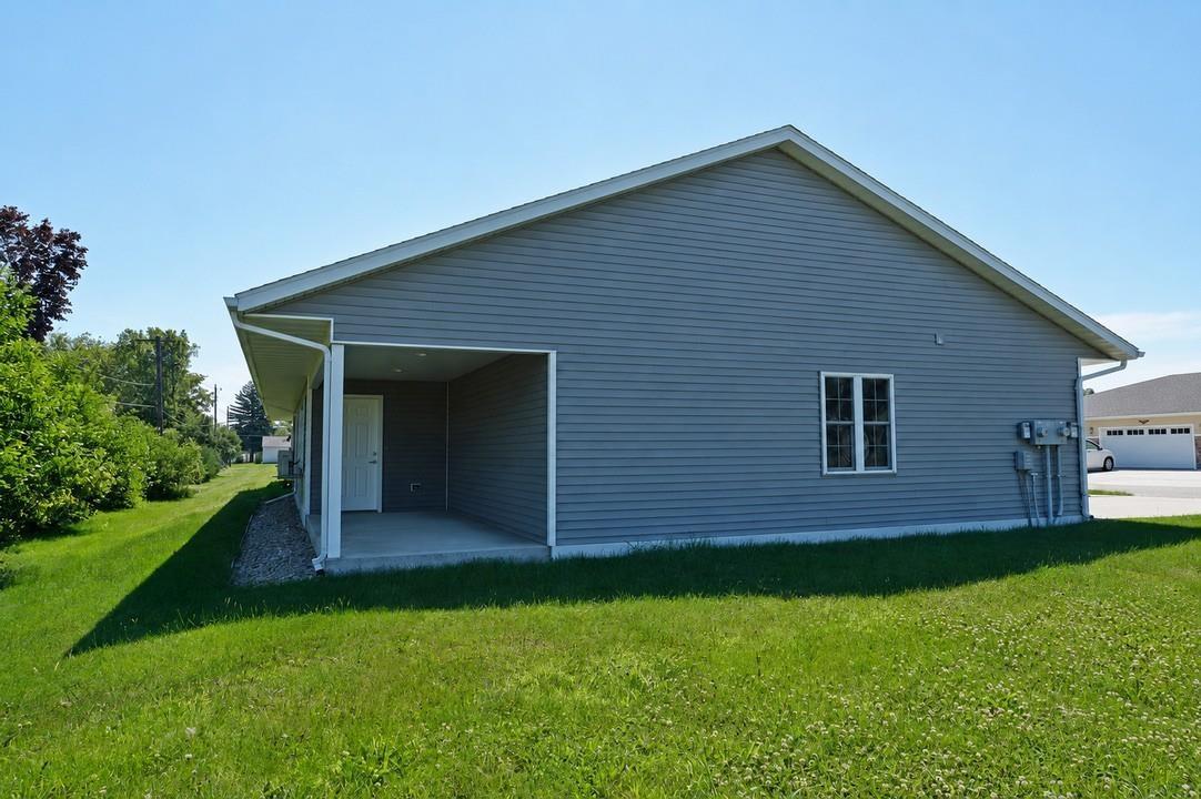 815 Parkside Lane