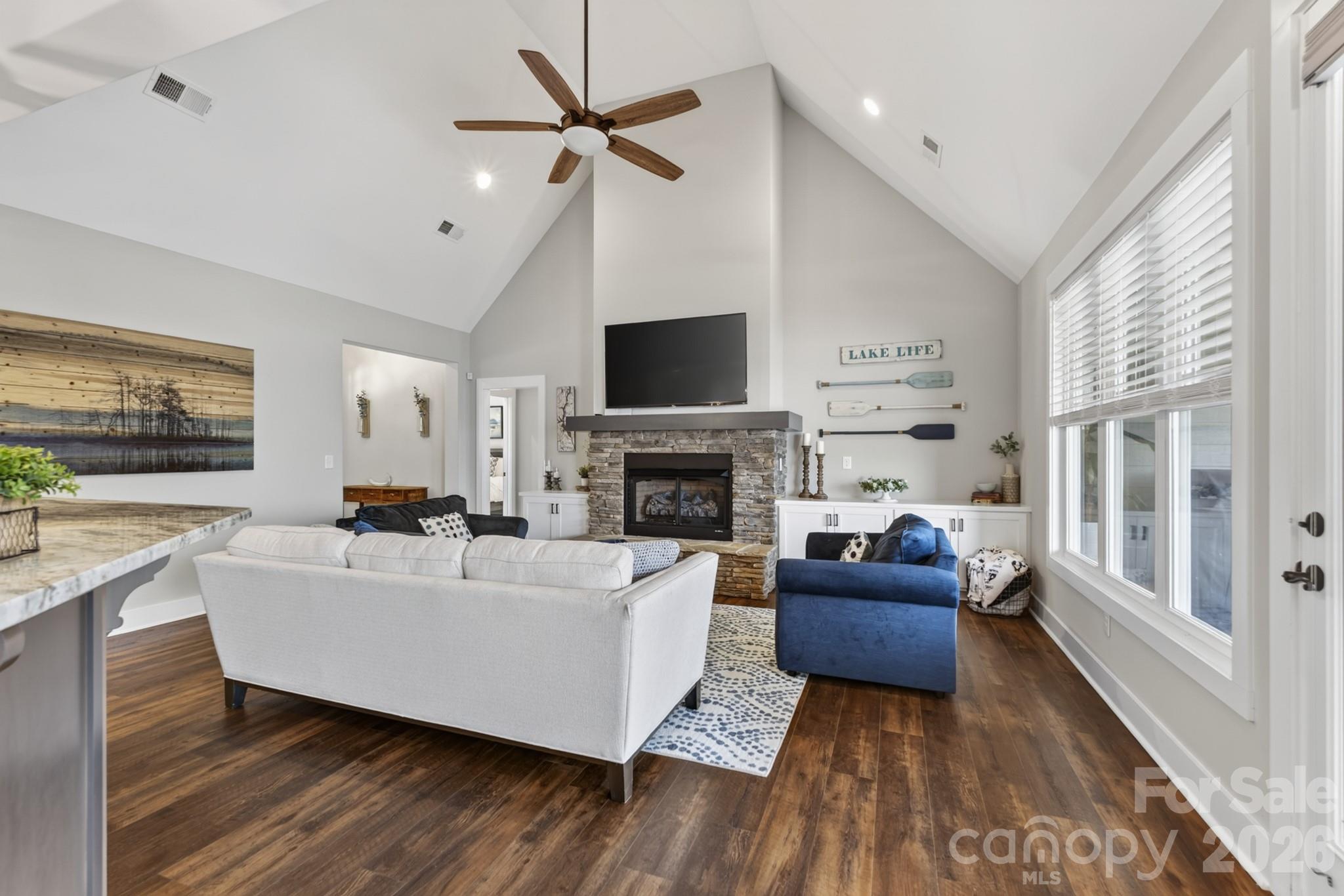 157 Landing Trail