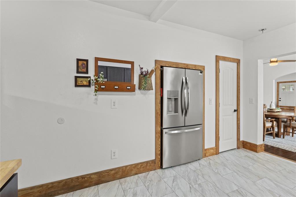 588 N Arapaho Avenue