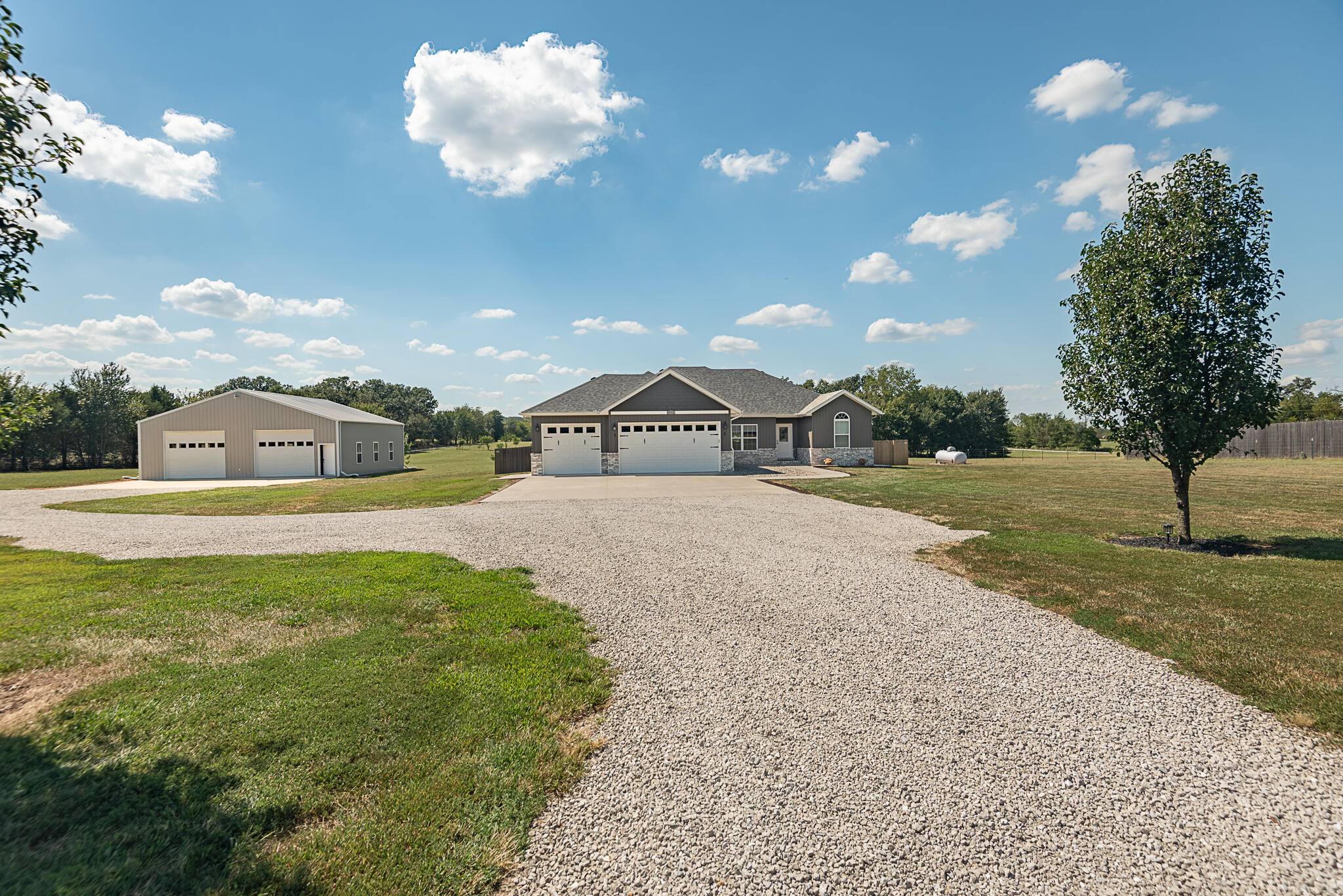 9833 N State Highway 125