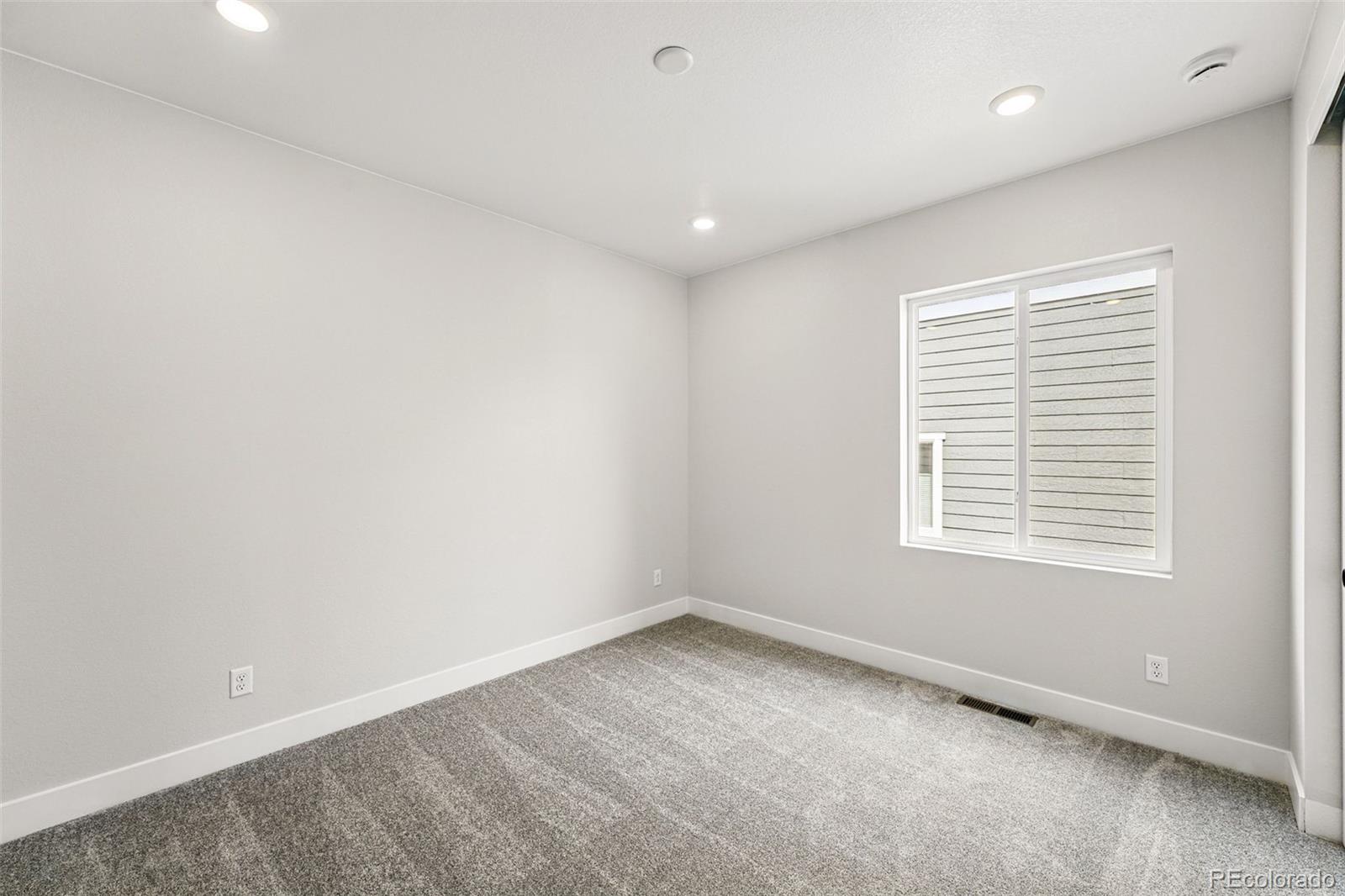 17125 W 92nd Loop