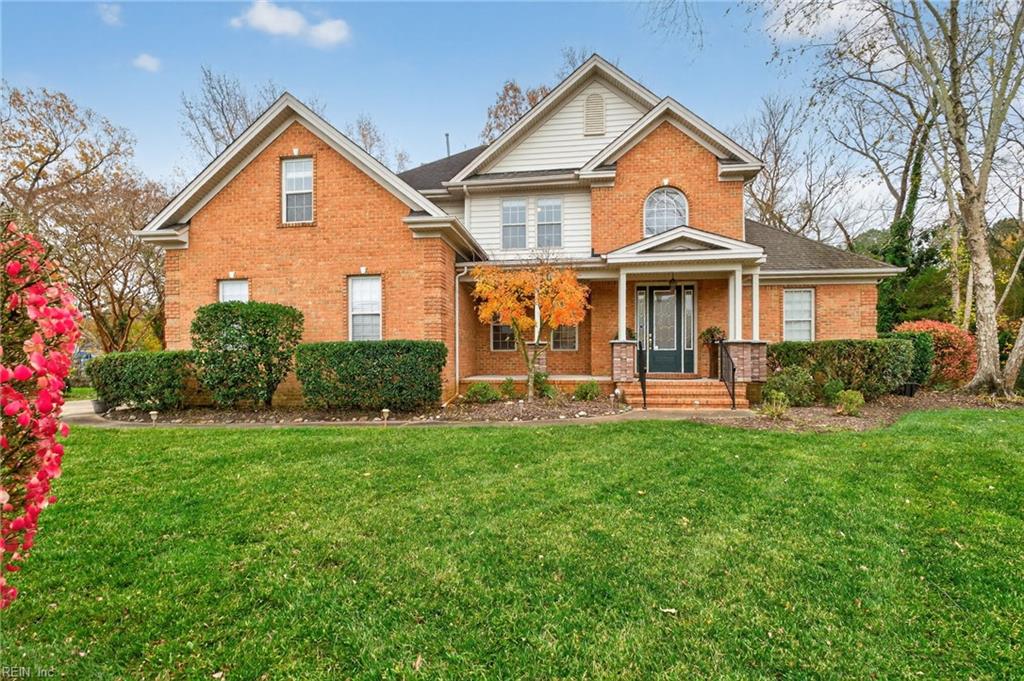 1605 Swan Lake Cres Crescent, Chesapeake, VA 