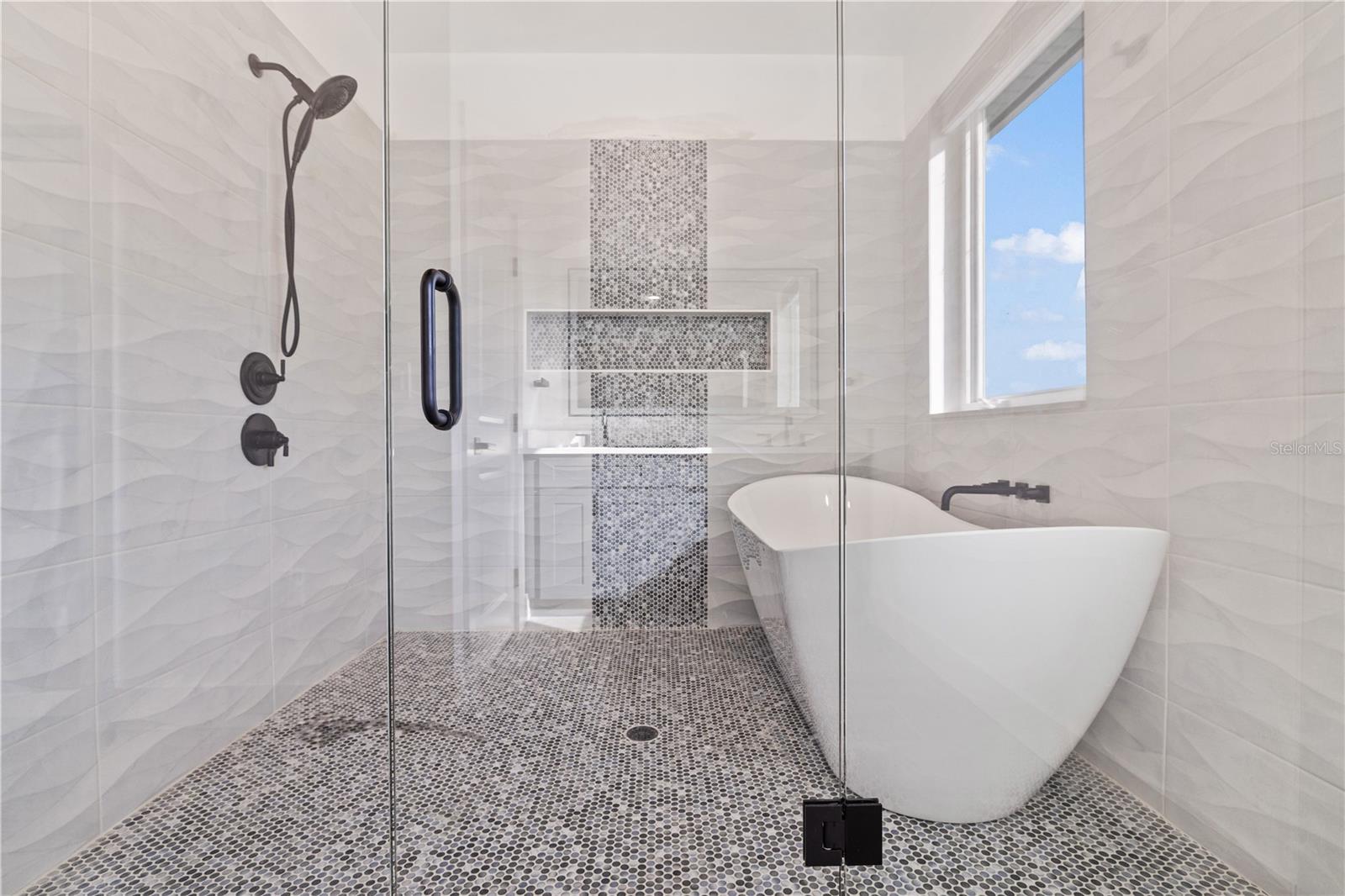 2727 W Chestnut Street