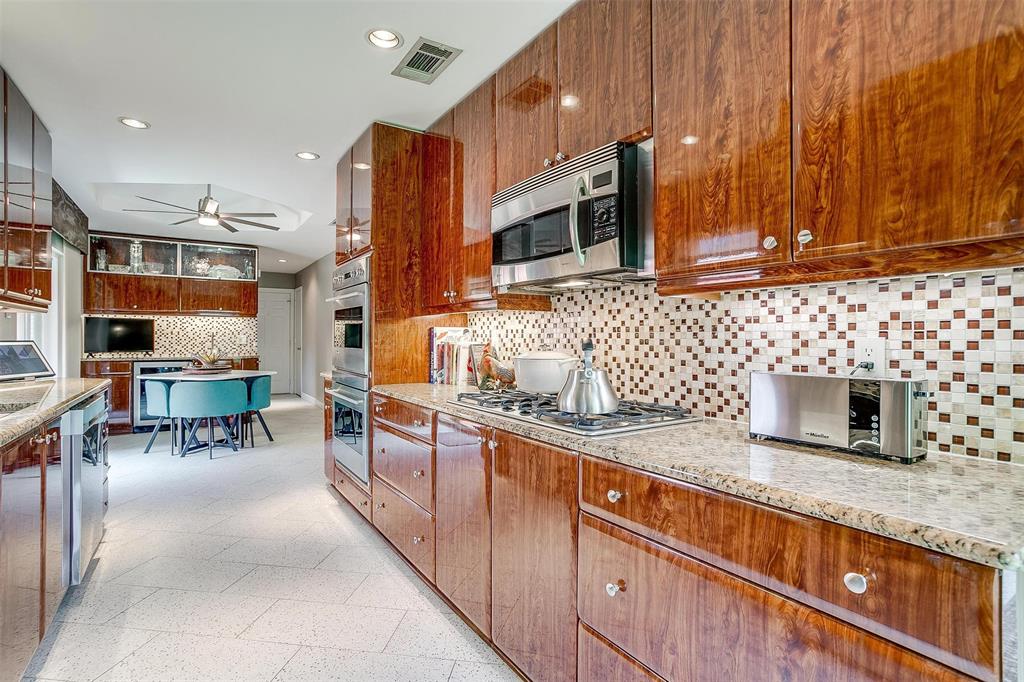 2321 Fountain Head Drive