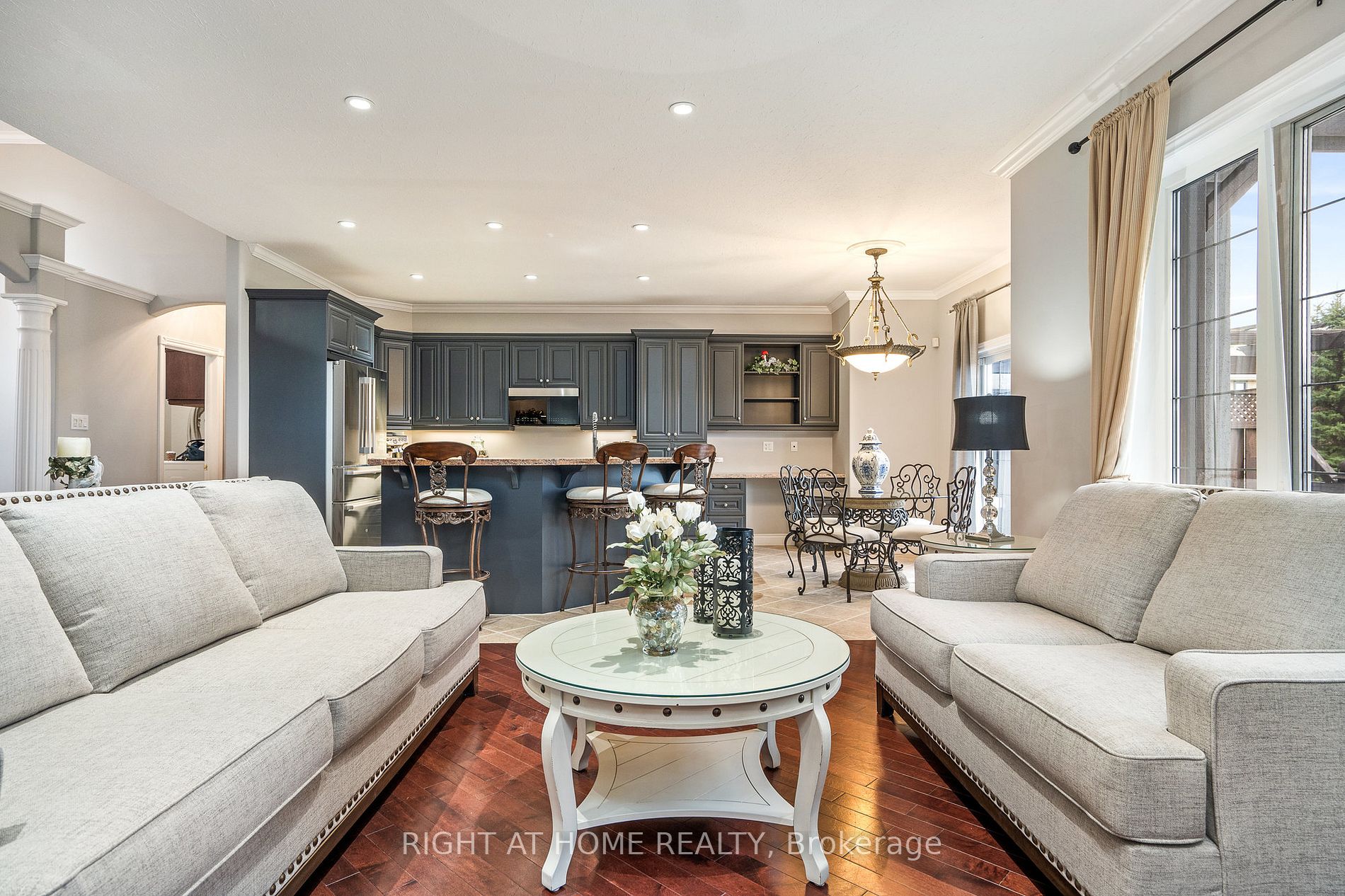 16 Deanna Dr