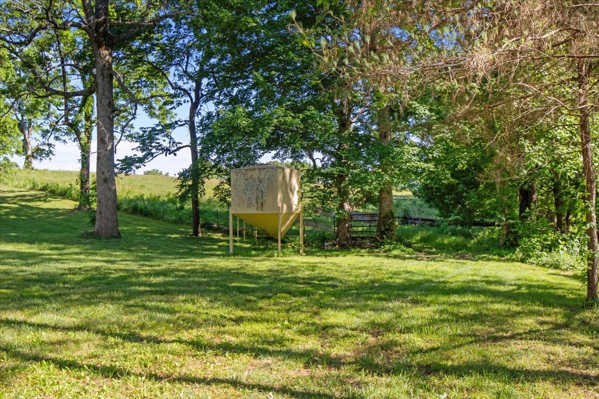 2440 Maple Grove Rd