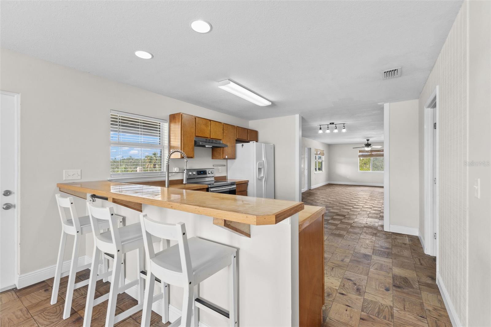 445 Horseshoe Loop Road