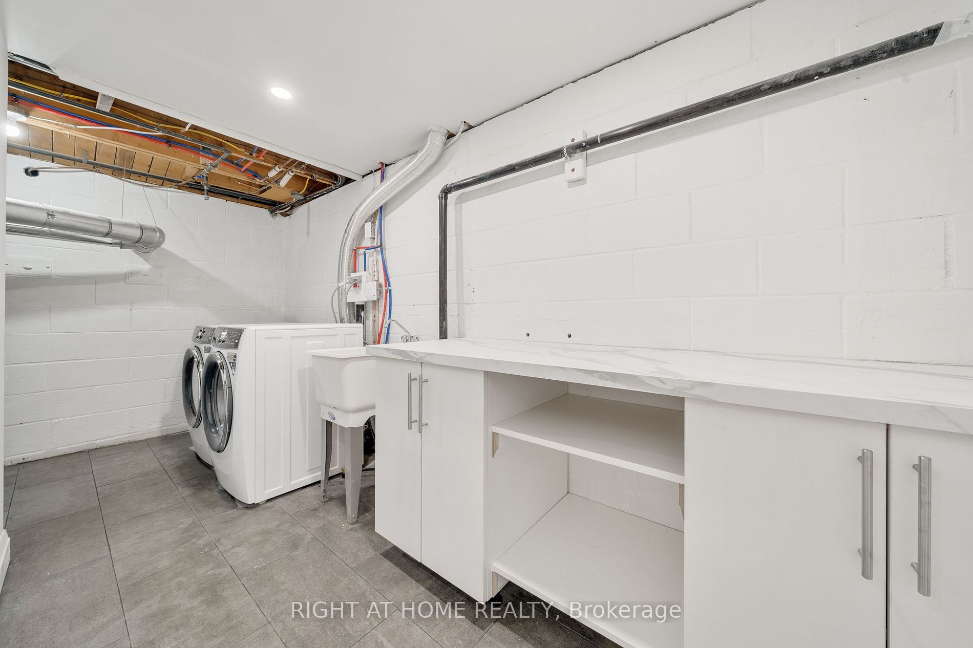 192 Waldoncroft Cres