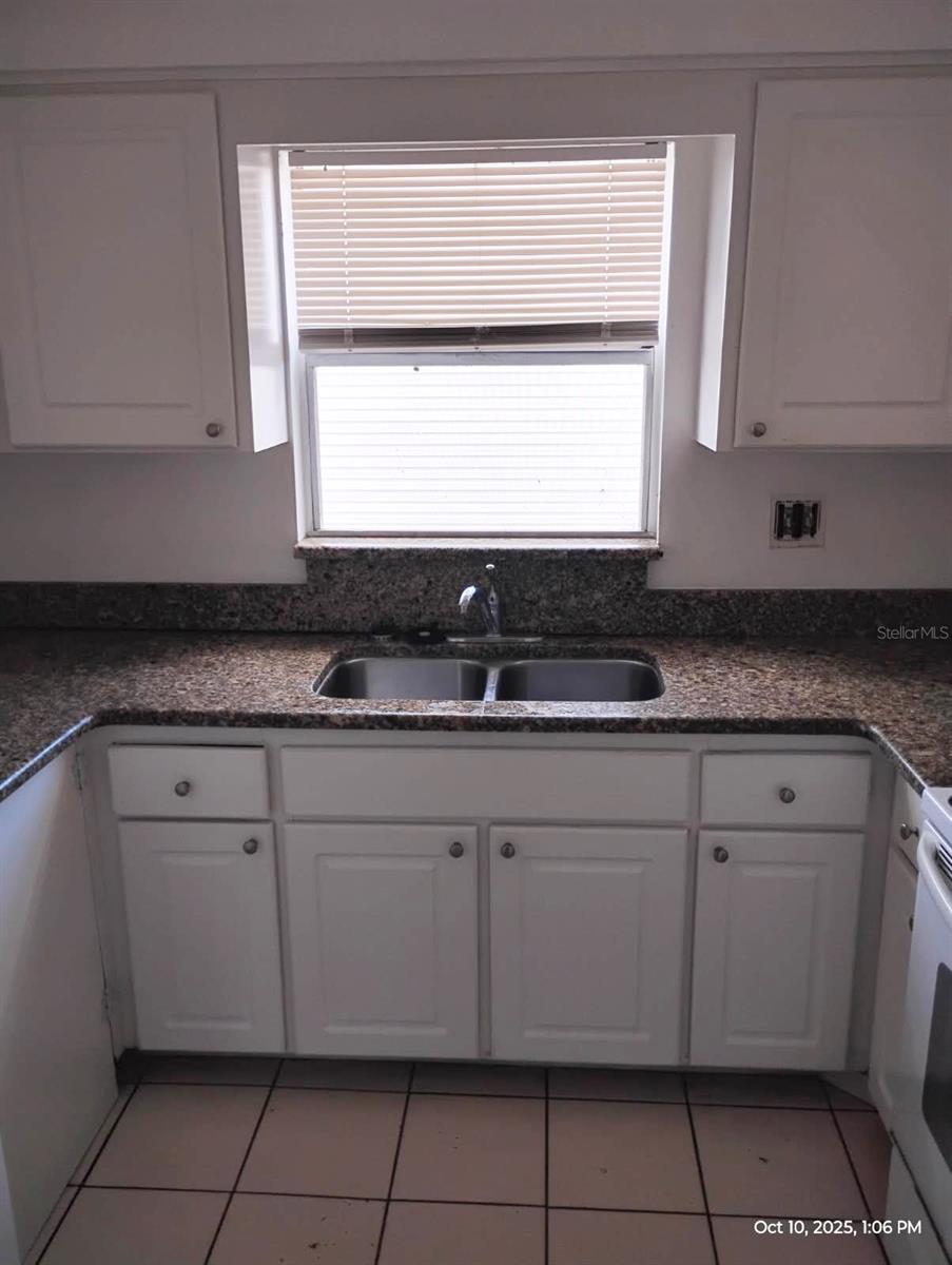 7210 N Manhattan Avenue 2624