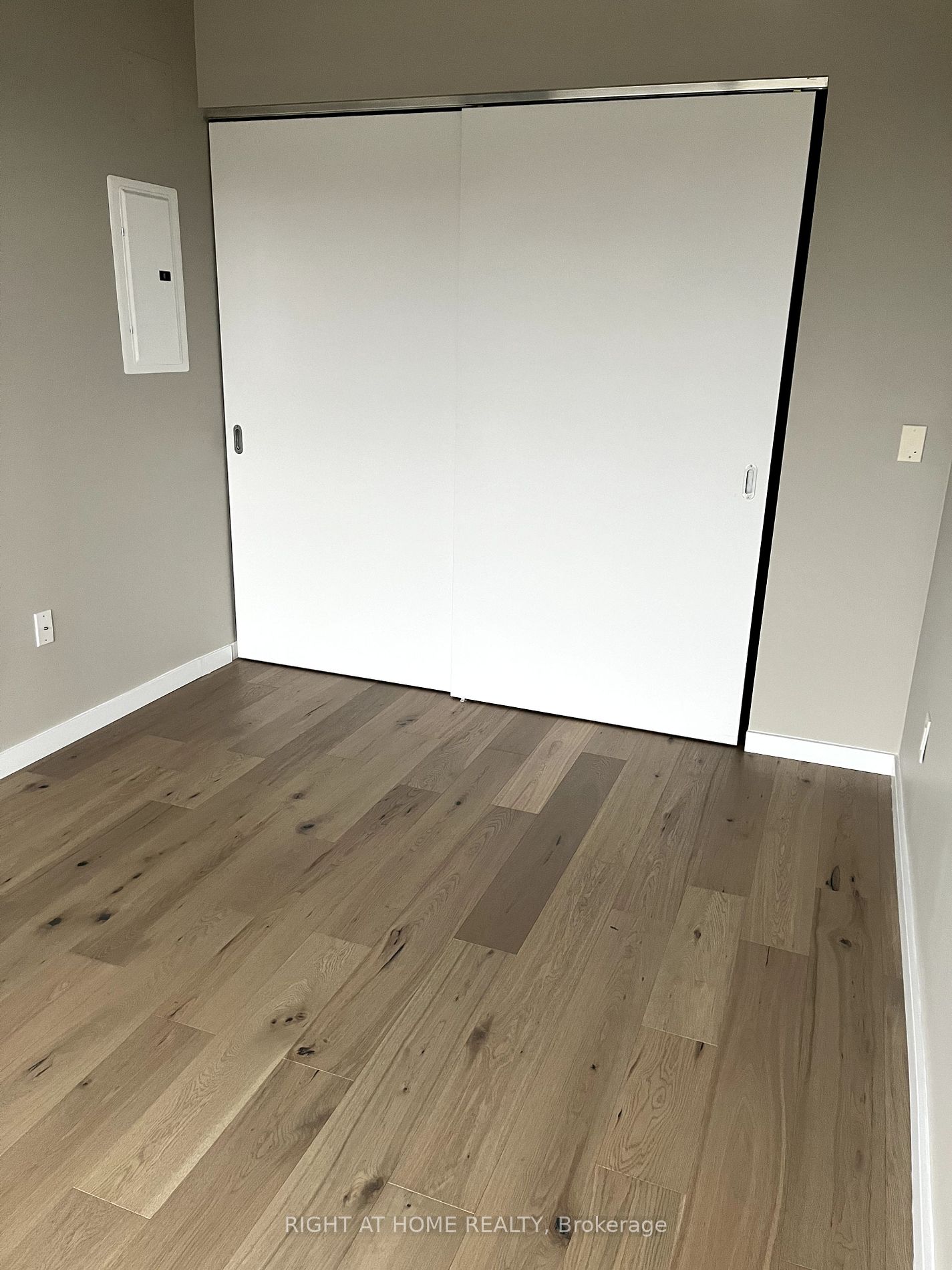 32 Trolley Cres 405