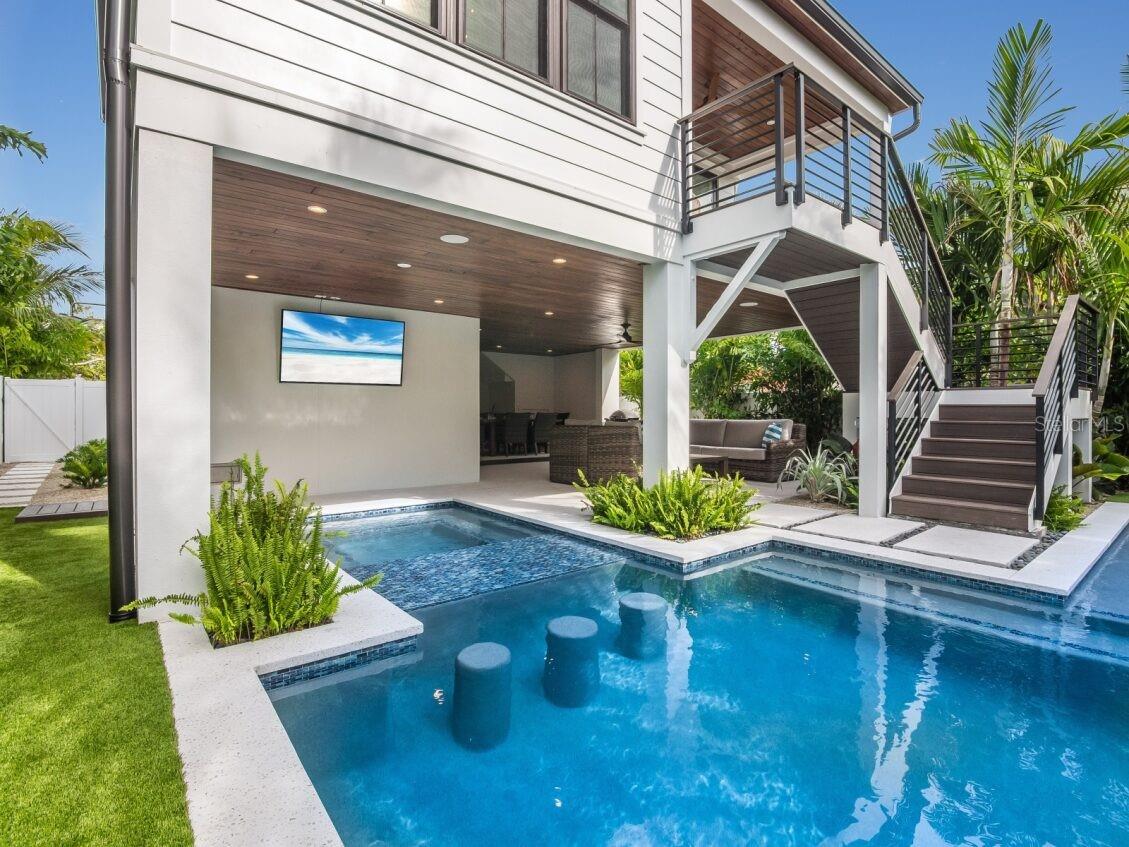 421 Alamanda Road