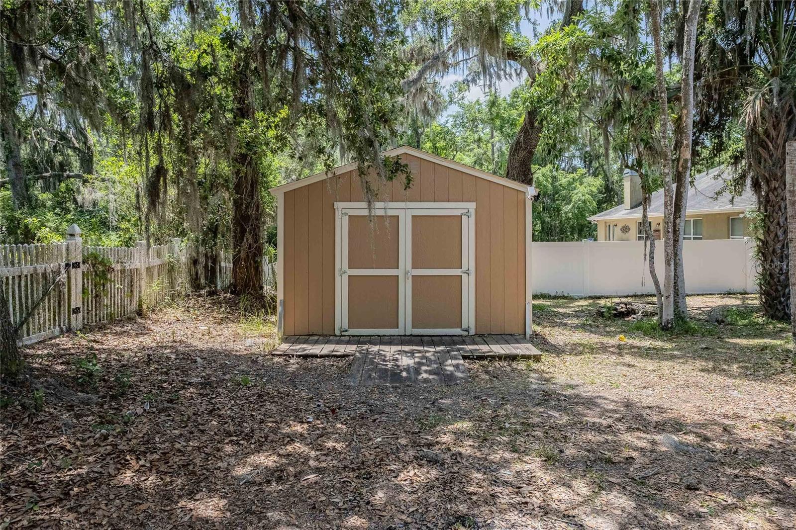 2933 Blackwater Oaks Drive