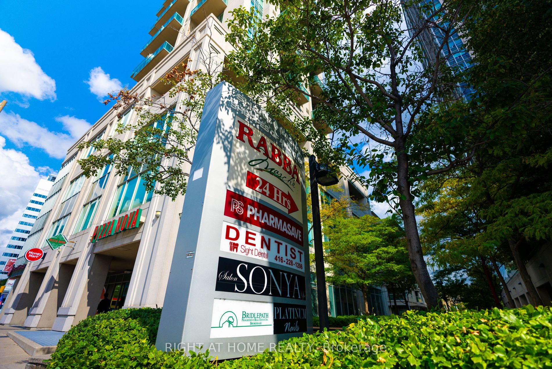 16 Harrison Garden Blvd 209