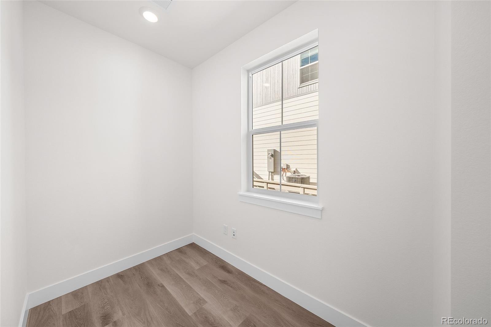 8735 Whiteclover Street