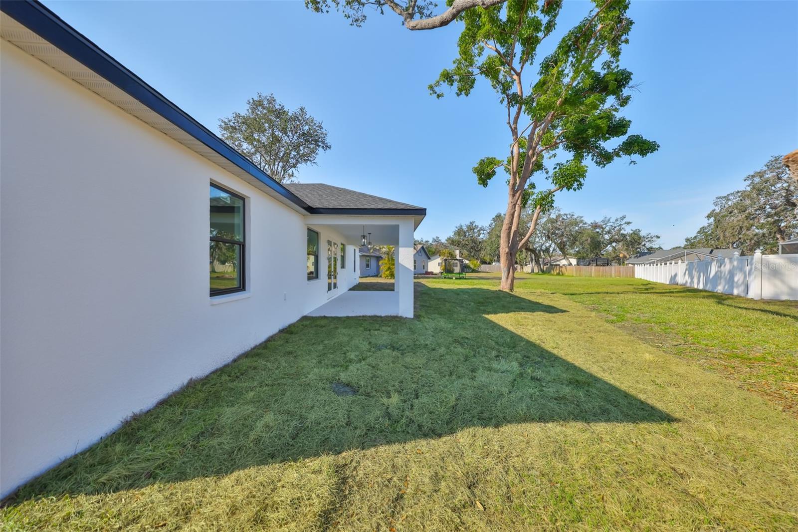 5923 22nd Avenue Drive E