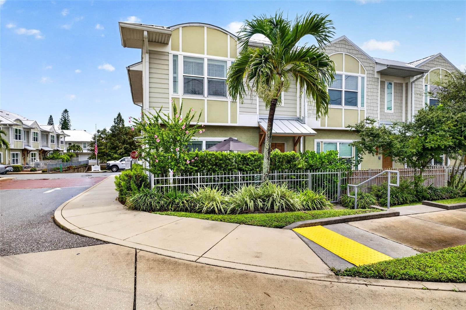 119 N Betty Lane