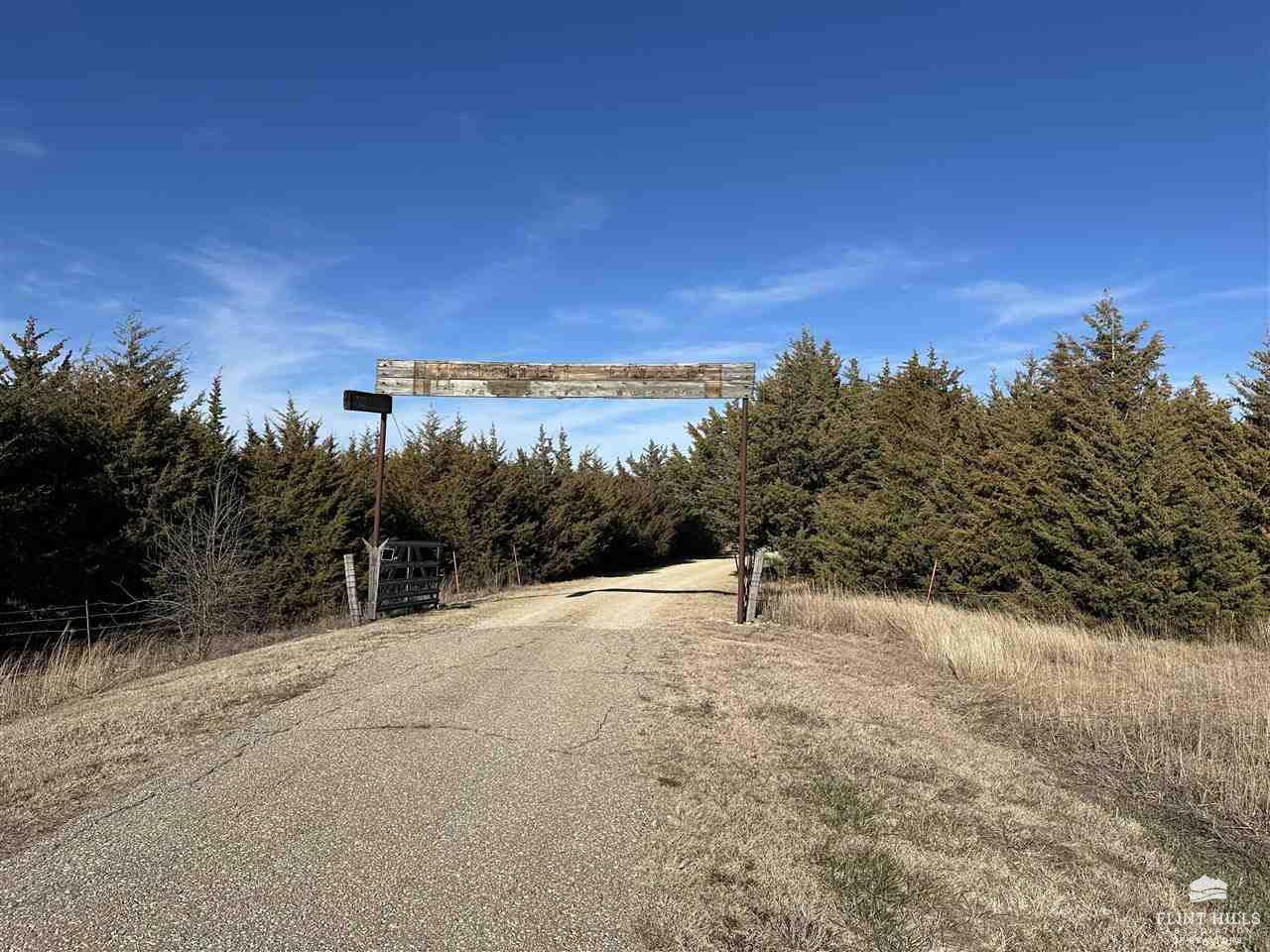 7100 Tuttle Creek Boulevard