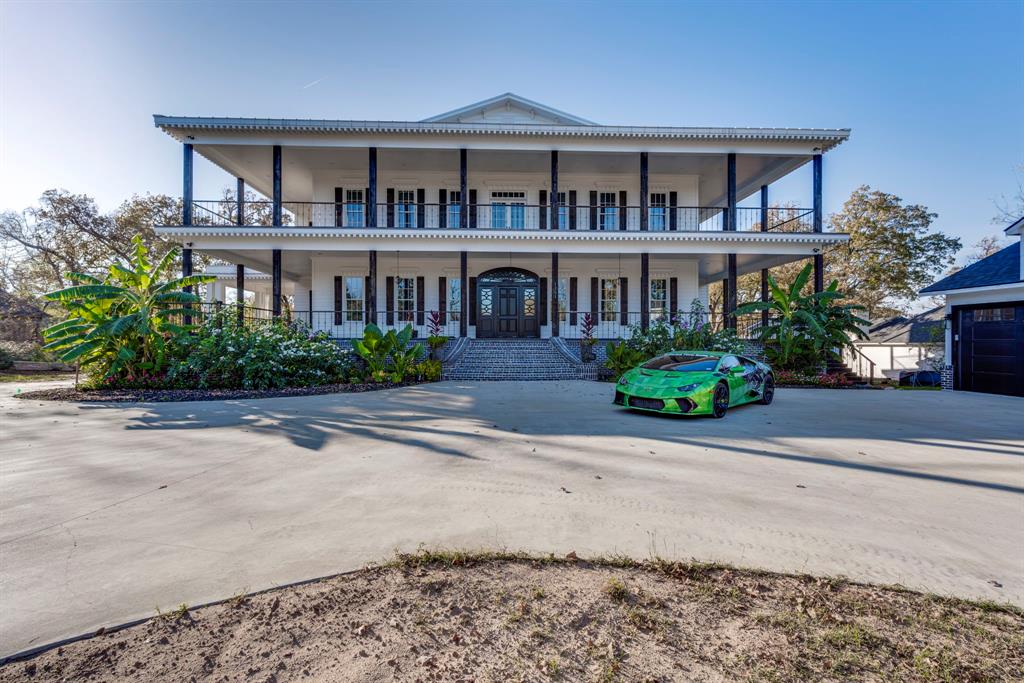 1351 Country Club Road