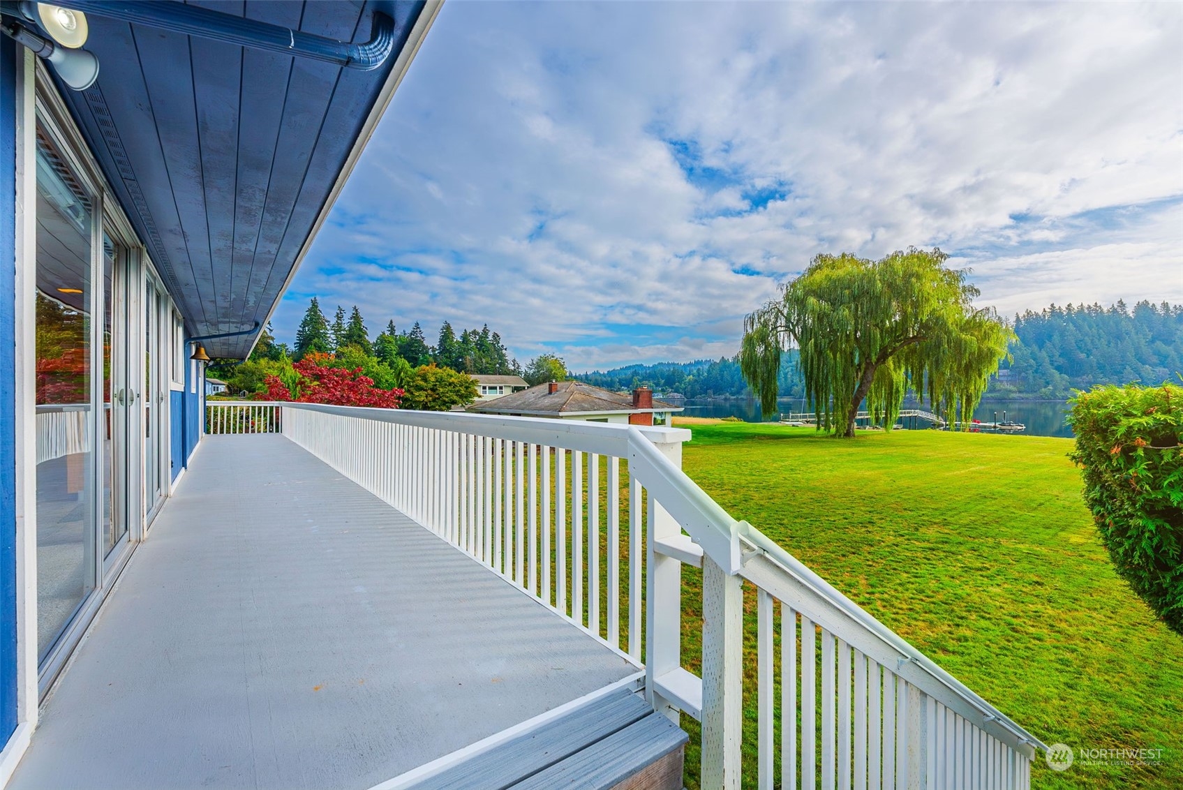 1113 NW Sunlit Lane