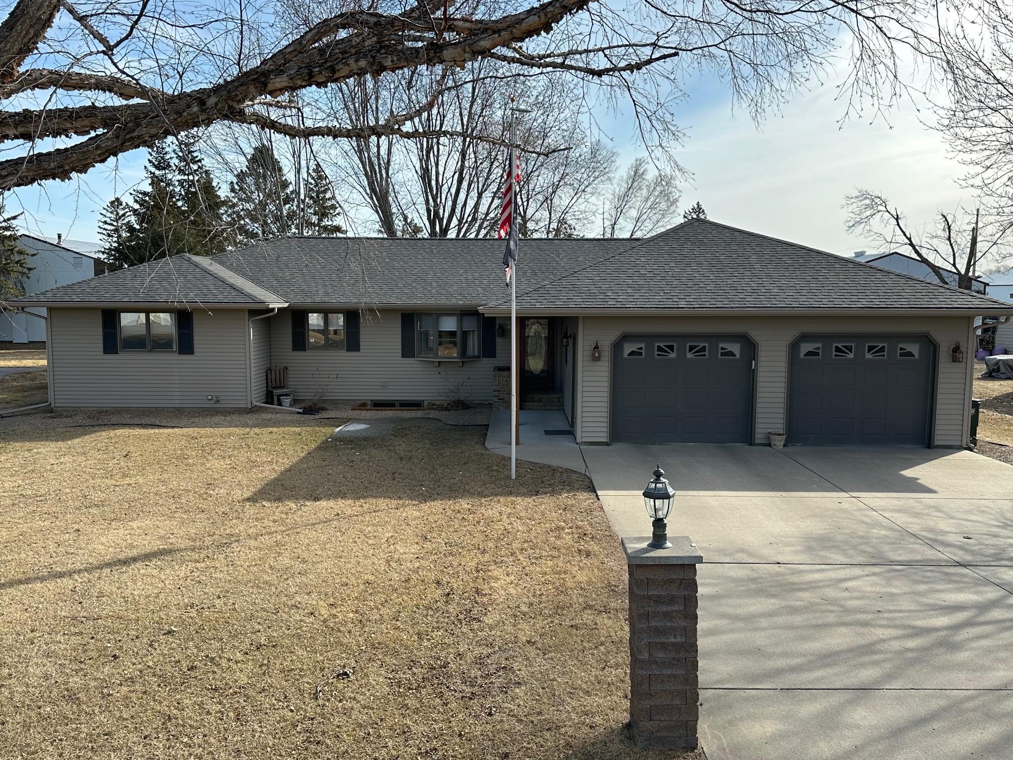 814 Country Club Drive SW