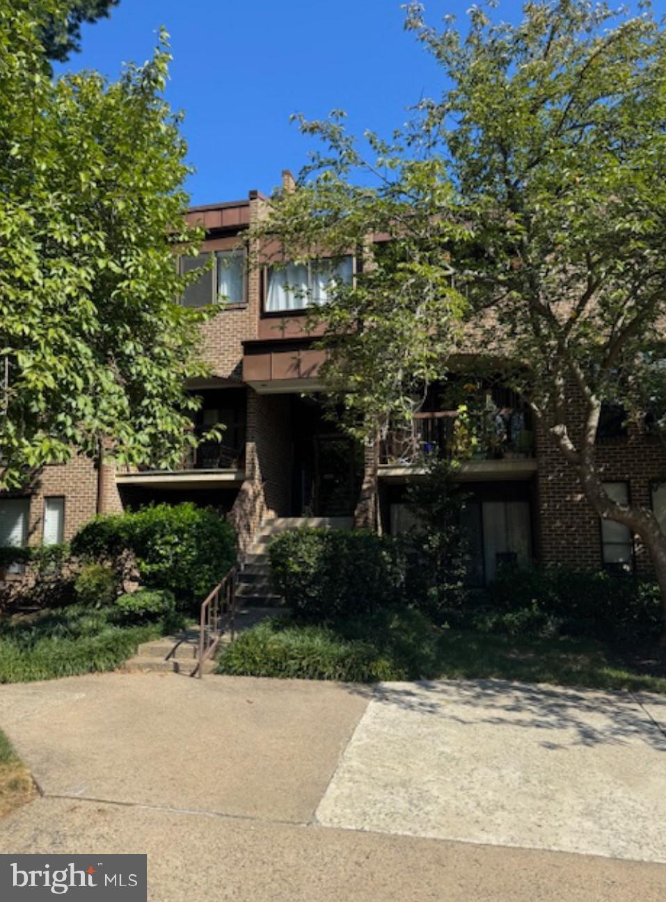 This charming 2-bedroom, 1-bath condo offers a perfect blend of comfort, convenience, and modern living. Nestled in a serene setting, you’ll appreciate the peaceful courtyard views from your private balcony, a perfect spot to unwind after a busy day. Inside, the hardwood floors flow seamlessly throughout, adding a touch of elegance to the space. The updated kitchen, featuring sleek granite countertops and gas cooking, is designed for both efficiency and style. Plus, the in-unit stackable washer and dryer add an extra level of convenience, making laundry day a breeze.The location can't be beat, just steps away from the community pool and playground, you will have easy access to outdoor relaxation and recreation. Whether you're hosting a gathering or enjoying a quiet evening at home, this condo truly offers the best of both worlds.With a combination of modern amenities, practical design, and an unbeatable location, this home is a rare find. Photos may be virtually staged