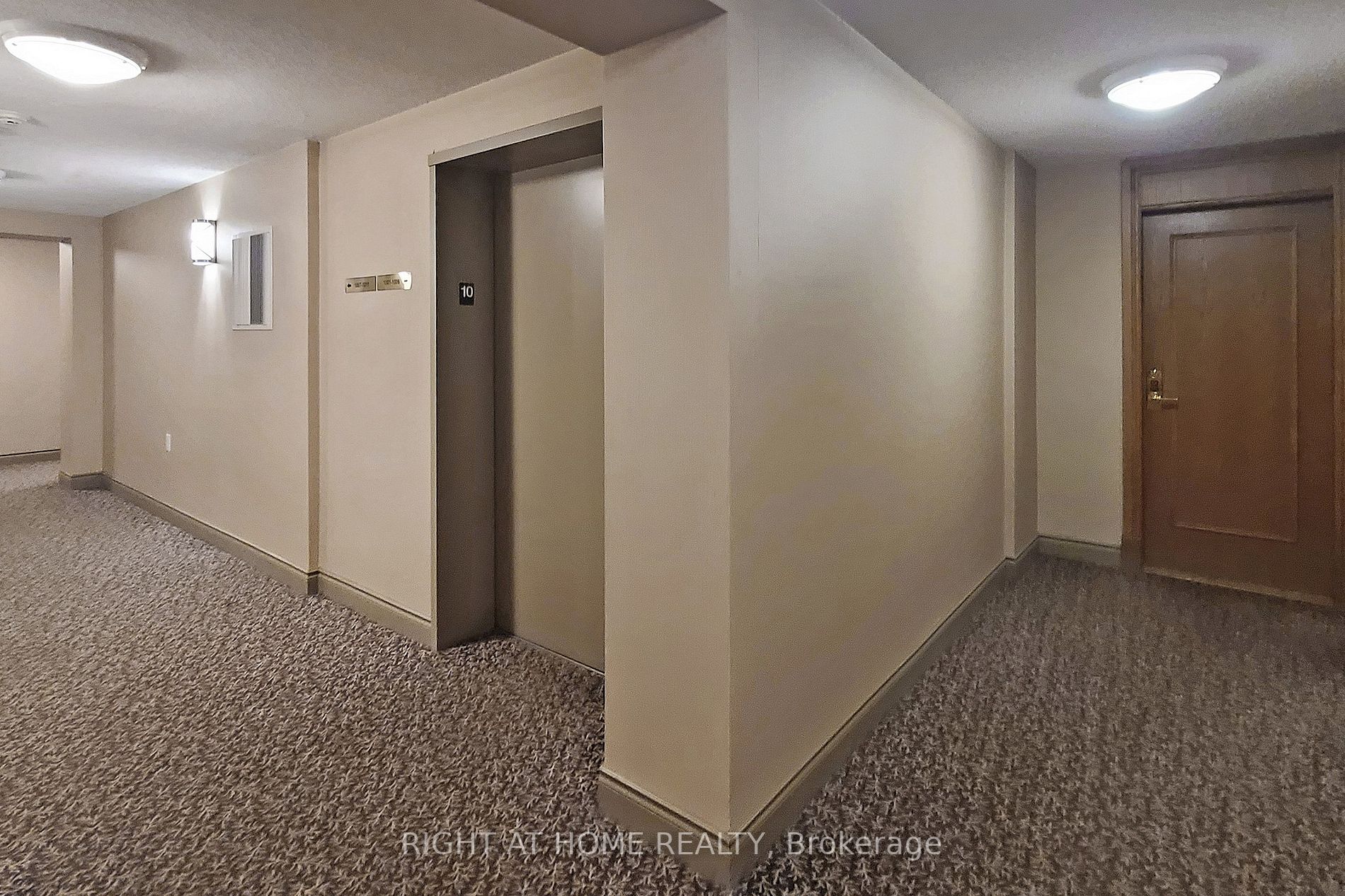 5500 Yonge St 1002