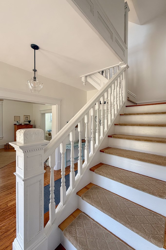 609 Monroe Ave 247