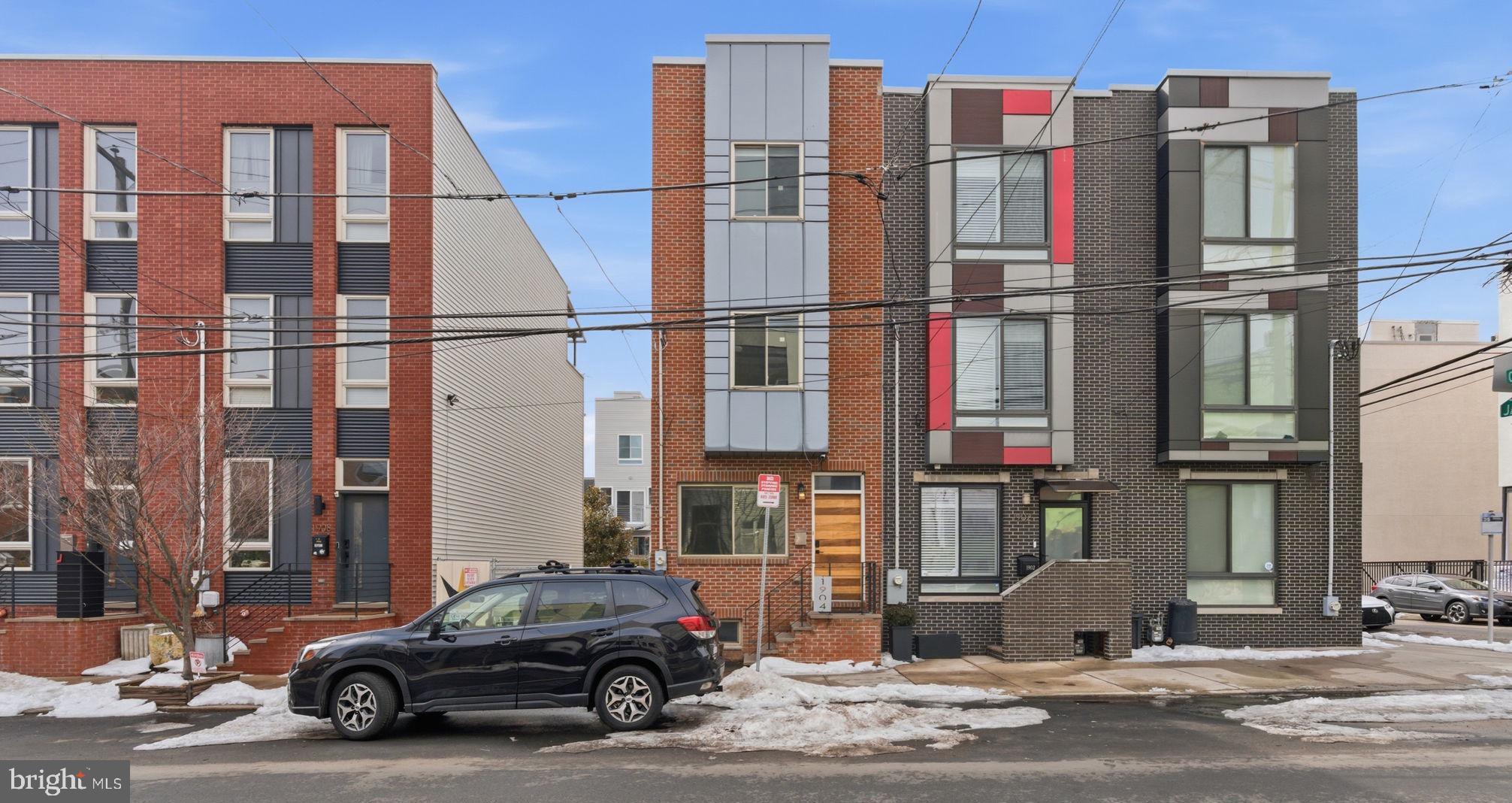 1904 E Cumberland Street