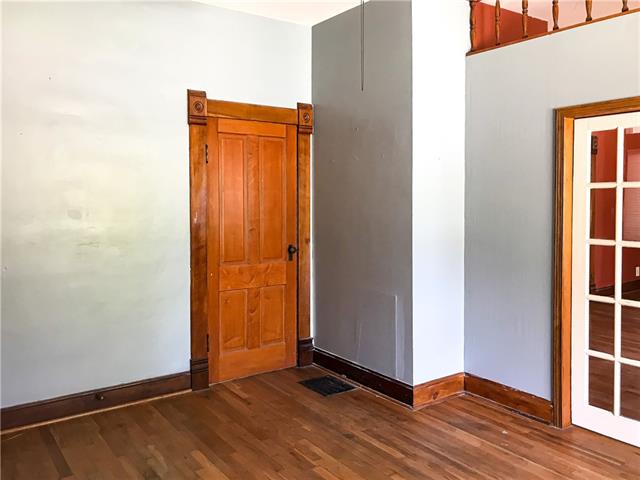 629 W Hunter Street